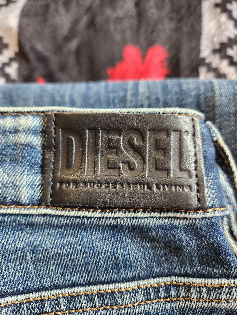 Diesel D-Joy 009VY High Rise Slim Tapered Denim Jeans Blue Wash W26 Like New Y2K - Picture 14 of 15